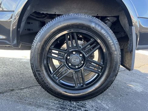 Used 2015 Ford F150 Lariat w/ Equipment Group 501A Mid image 16