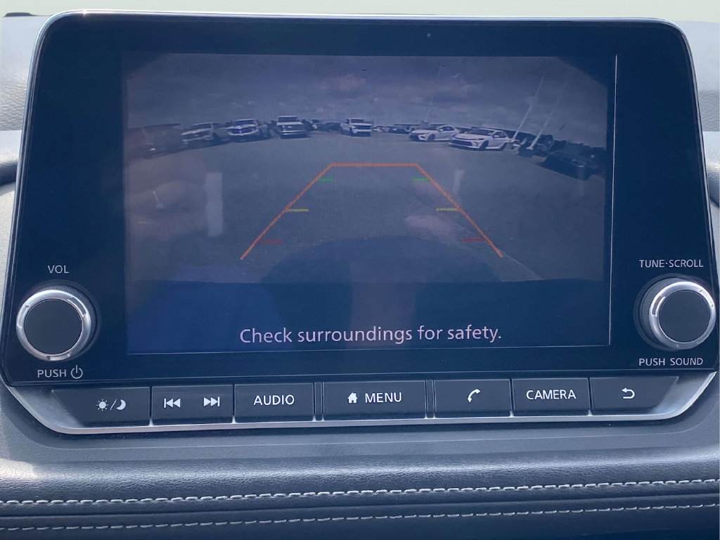Used 2024 Nissan Rogue SV FWD image 28