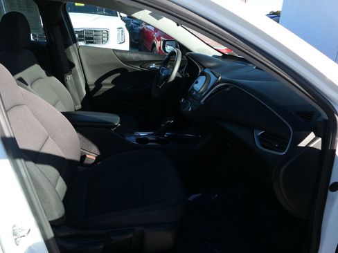 Used 2023 Chevrolet Malibu LT image 27