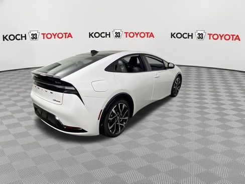Certified 2024 Toyota Prius Prime XSE image 8