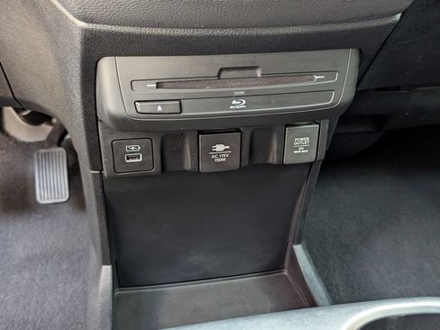 Used 2021 Honda Odyssey Touring image 10