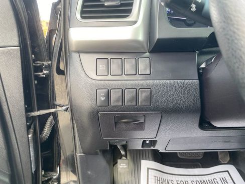Used 2019 Toyota Highlander LE image 14