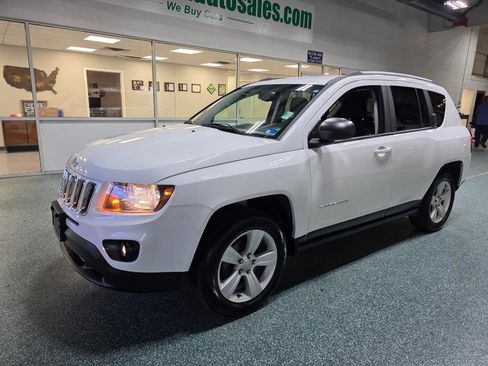 Used 2016 Jeep Compass Sport w/ Power Value Group image 2