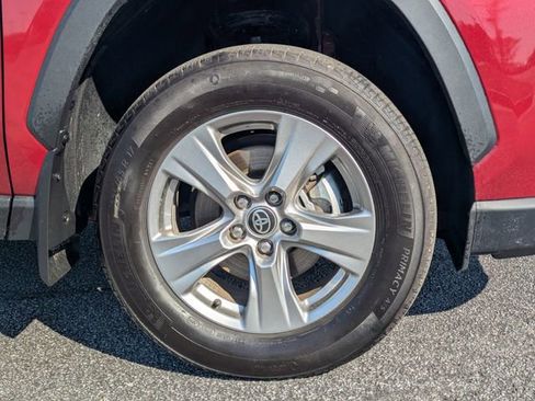 Used 2024 Toyota RAV4 XLE w/ Convenience Package image 11