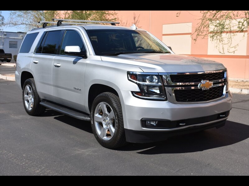 Used 2018 Chevrolet Tahoe LT w/ Luxury Package RWD image 2