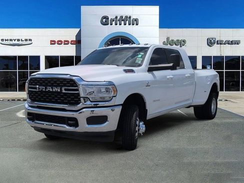 Used 2022 RAM 3500 Big Horn AWD/4WD image 11