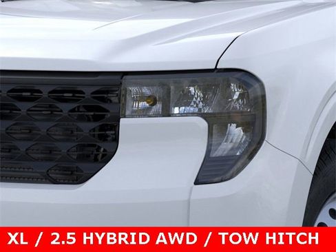 New 2025 Ford Maverick XL w/ Equipment Group 101A image 19