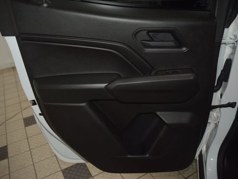 Used 2026 Chevrolet Colorado W/T AWD/4WD image 40