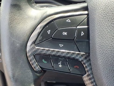 Used 2018 Jeep Grand Cherokee Altitude AWD/4WD image 12