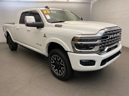 Certified 2025 RAM 2500 Limited AWD/4WD image 4