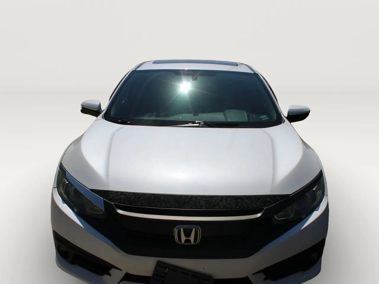 Used 2018 Honda Civic EX-T image 2