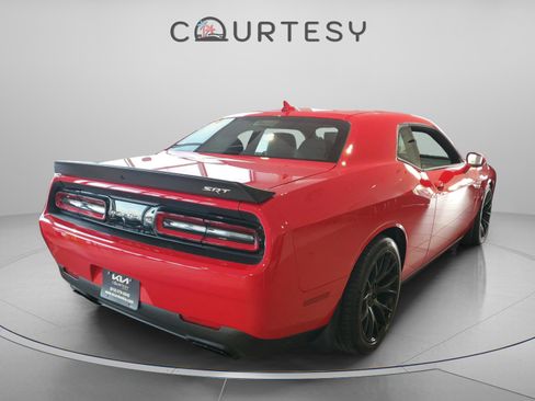 Used 2015 Dodge Challenger SRT Hellcat image 5