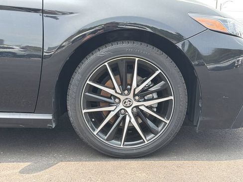 Used 2024 Toyota Camry SE w/ Convenience Package FWD image 10