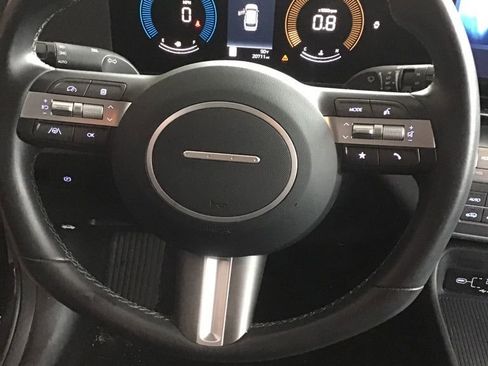 Used 2025 Hyundai Kona SEL FWD image 8