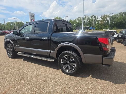 Used 2023 Nissan Titan Platinum Reserve w/ Moonroof Package AWD/4WD image 5