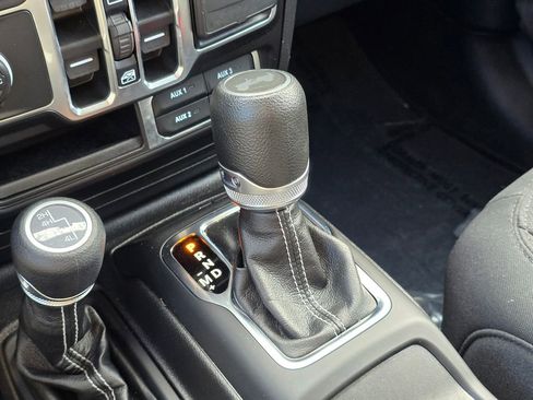 Used 2023 Jeep Wrangler Sahara w/ Cold Weather Group image 38