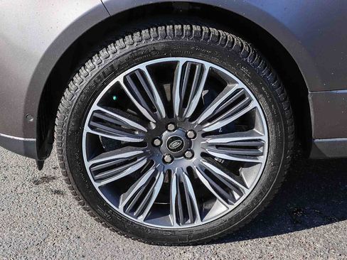 Used 2021 Land Rover Range Rover Long Wheelbase Autobiography image 12