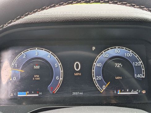 Certified 2024 Jeep Grand Cherokee Limited w/ Black Appearance Package image 21