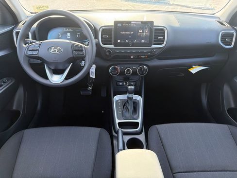 New 2026 Hyundai Venue SE image 22