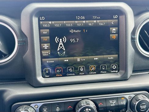 Used 2023 Jeep Wrangler Unlimited Rubicon 4xe w/ Cold Weather Group AWD/4WD image 16