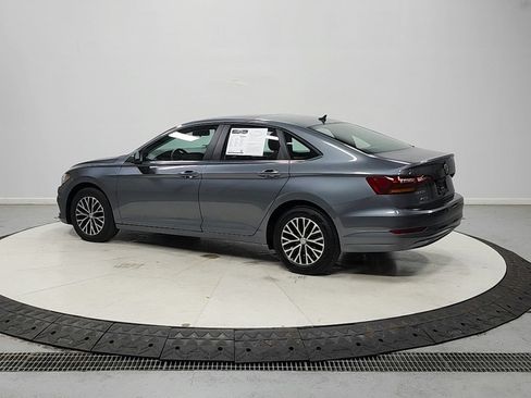 Used 2019 Volkswagen Jetta SE FWD image 6