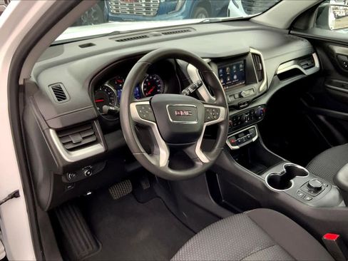 Certified 2022 GMC Terrain SLE w/ Driver Convenience Package image 15