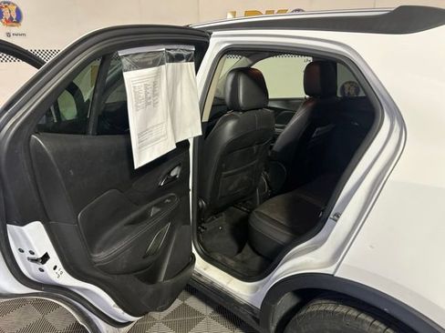 Used 2020 Buick Encore Preferred FWD image 30