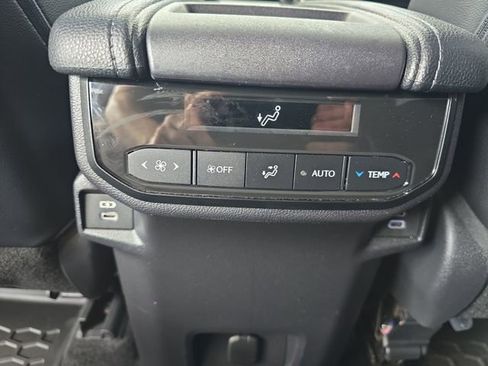 Used 2024 Toyota Grand Highlander XLE image 33