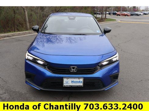 Used 2023 Honda Civic Sport image 2