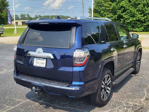Used 2024 Toyota 4Runner Limited AWD/4WD image 2