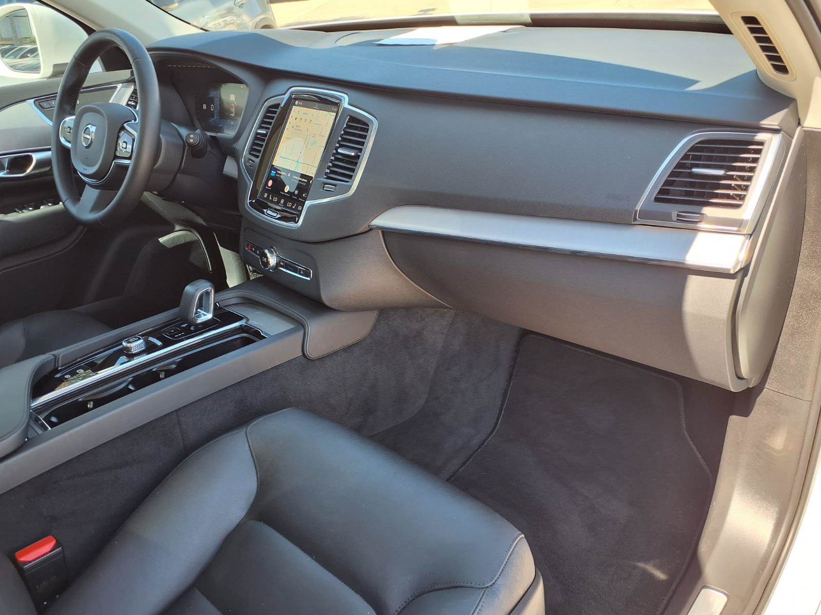 Certified 2024 Volvo XC90 B5 Core AWD/4WD image 10
