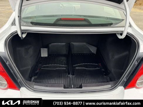 Used 2015 Chevrolet Sonic LT image 28