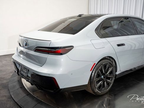 Used 2023 BMW 740i 740i w/ Parking Assistance Package image 19