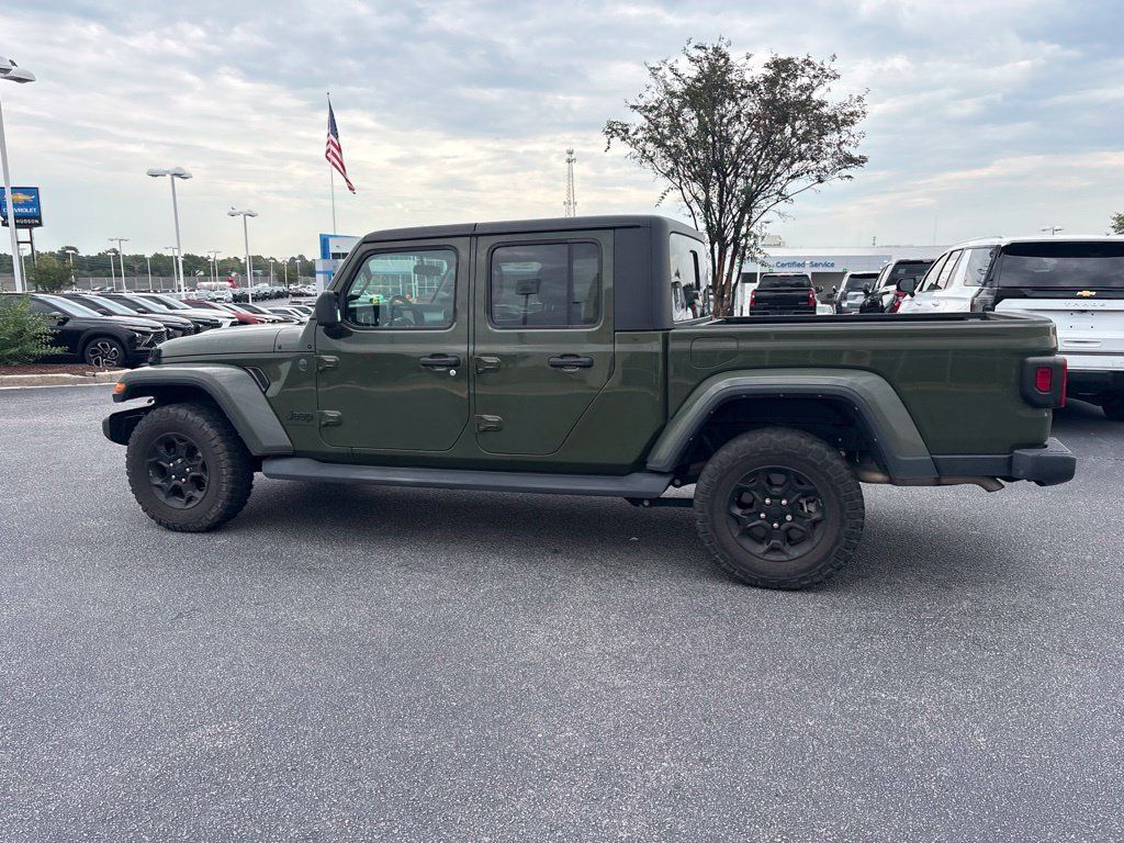 Used 2023 Jeep Gladiator Sport AWD/4WD image 6