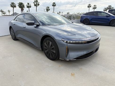 Used 2024 Lucid Air Pure image 4