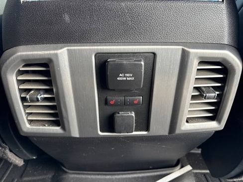 Used 2015 Ford F150 Platinum w/ Equipment Group 701A Luxury image 23