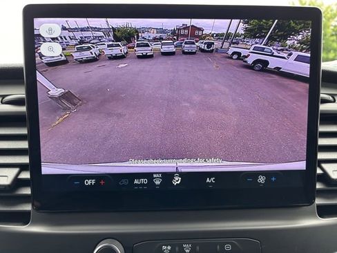 Used 2023 Ford E-Transit Medium Roof RWD image 25