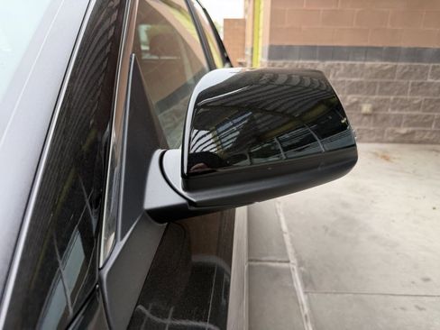 Used 2024 Kia Niro EX FWD image 12