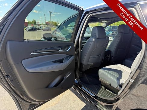Used 2023 Buick Enclave Essence w/ Experience Buick Package AWD/4WD image 30