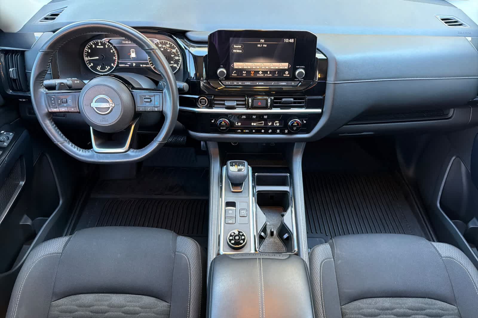 Used 2022 Nissan Pathfinder SV w/ SV Black Package AWD/4WD image 3