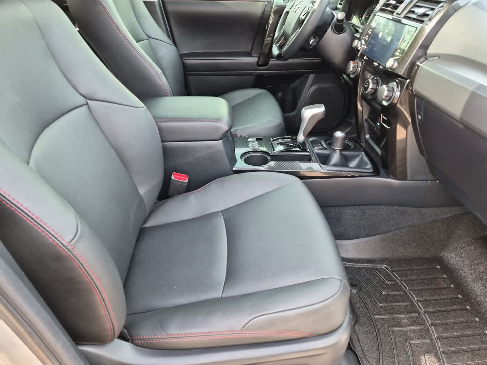 Used 2024 Toyota 4Runner TRD Off-Road Premium w/ Moonroof Package AWD/4WD image 23