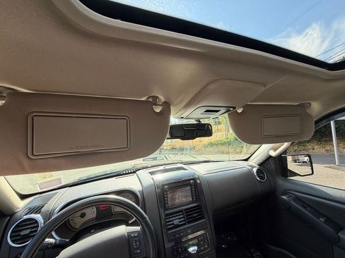 Used 2009 Ford Explorer Sport Trac Adrenalin AWD/4WD image 33