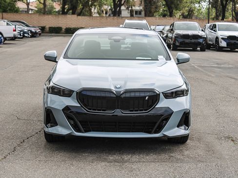 New 2026 BMW i5 eDrive40 w/ M Sport Package image 2