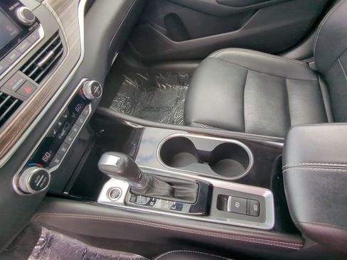 Used 2021 Nissan Altima 2.5 Platinum image 16