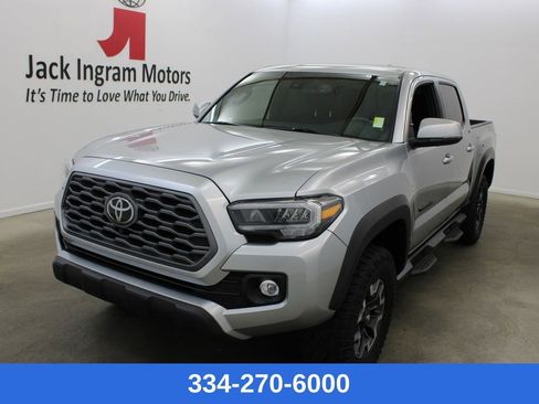Used 2023 Toyota Tacoma TRD Off-Road w/ TRD Premium Off Road Package AWD/4WD image 1