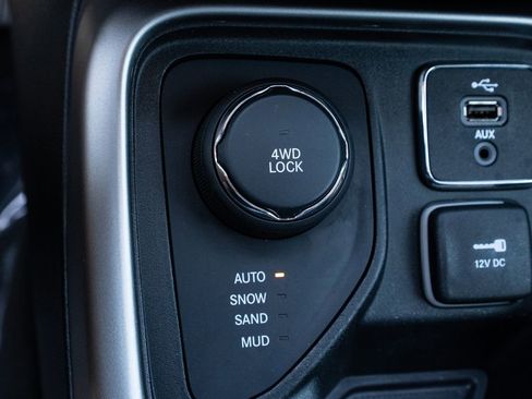 Used 2018 Jeep Compass Latitude w/ Popular Equipment Group image 31