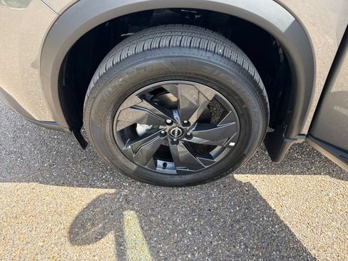 Certified 2026 Nissan Rogue SV w/ Cold Weather Package FWD image 11