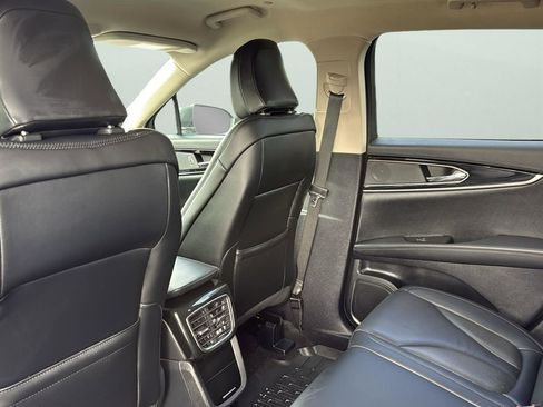 Certified 2021 Lincoln Nautilus FWD w/ Equipment Group 101A image 29