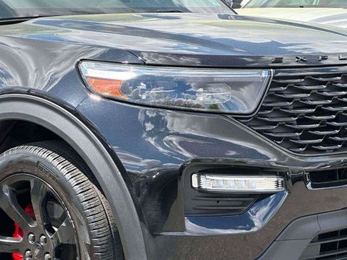 Certified 2023 Ford Explorer ST-Line AWD/4WD image 8
