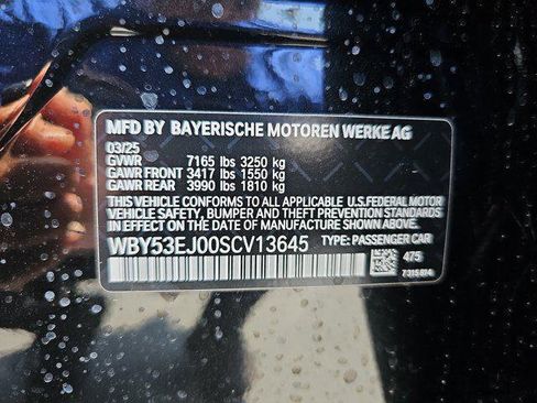 New 2025 BMW i7 xDrive60 image 36